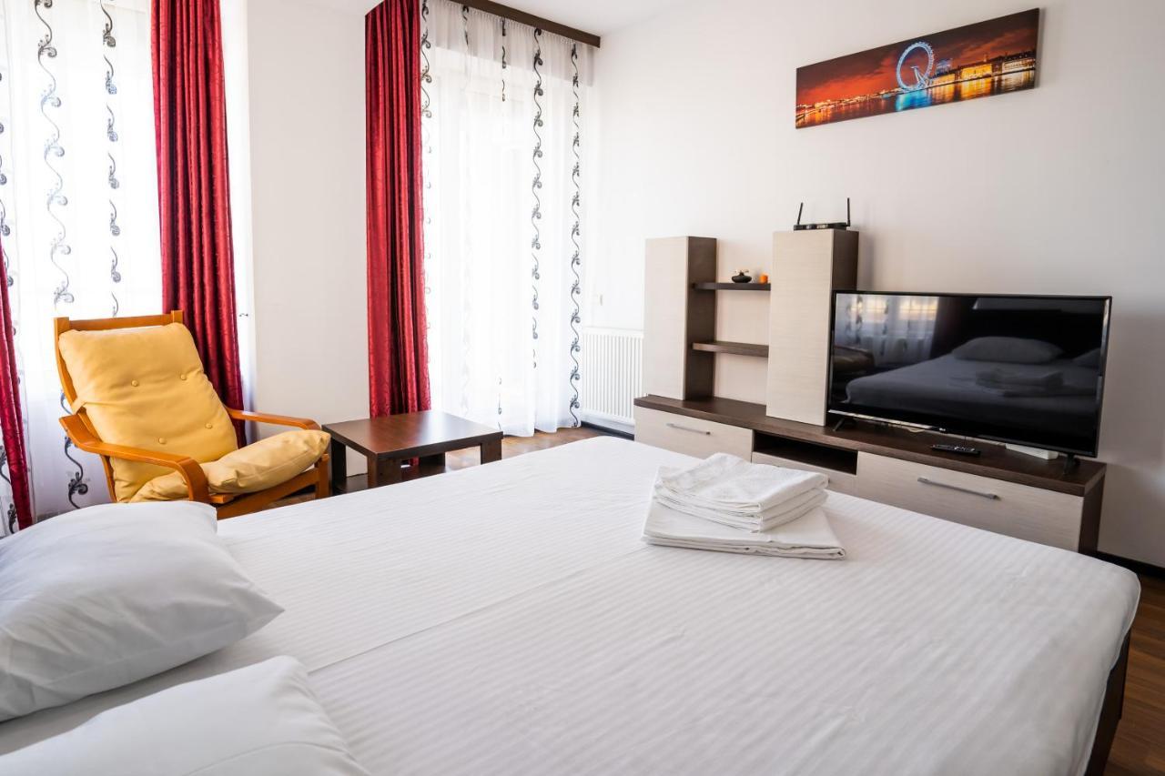 Summerland Relax Apartments Mamaia Luaran gambar