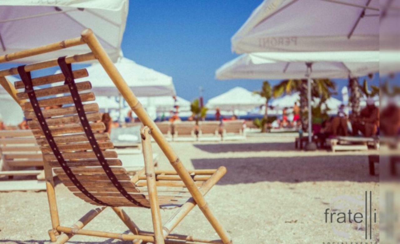 Summerland Relax Apartments Mamaia Luaran gambar