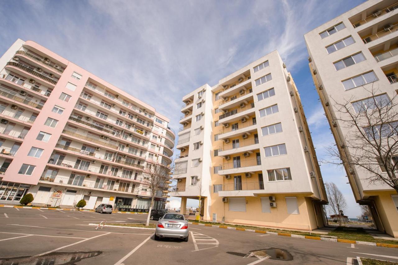 Summerland Relax Apartments Mamaia Luaran gambar