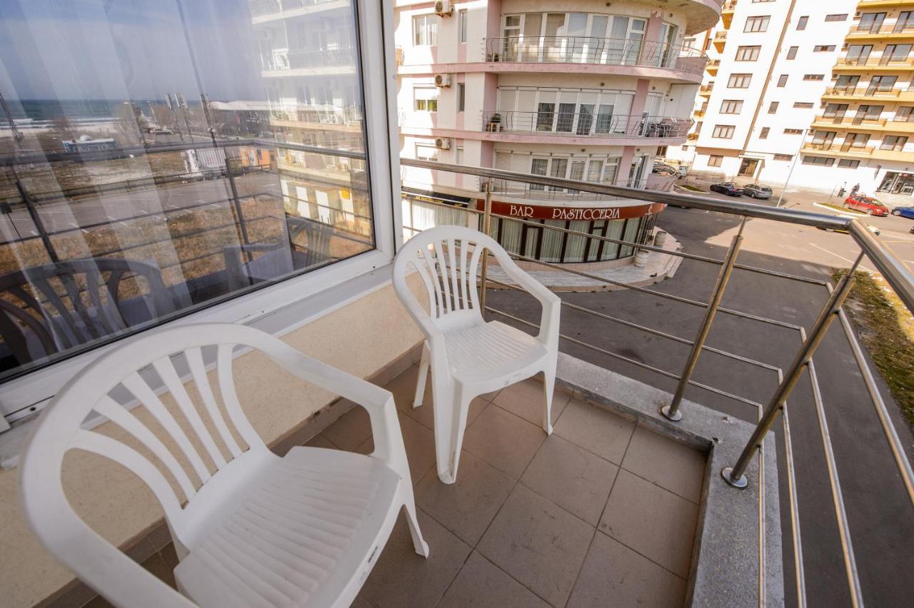 Summerland Relax Apartments Mamaia Luaran gambar